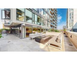1004 - 111 Bathurst Street, Toronto, ON M5V2R1 Photo 17