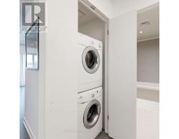 1004 - 111 Bathurst Street, Toronto, ON M5V2R1 Photo 9