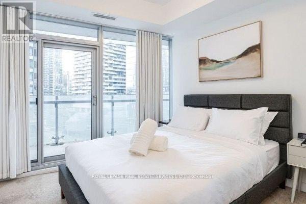 #1101 14 YORK STREET - 4