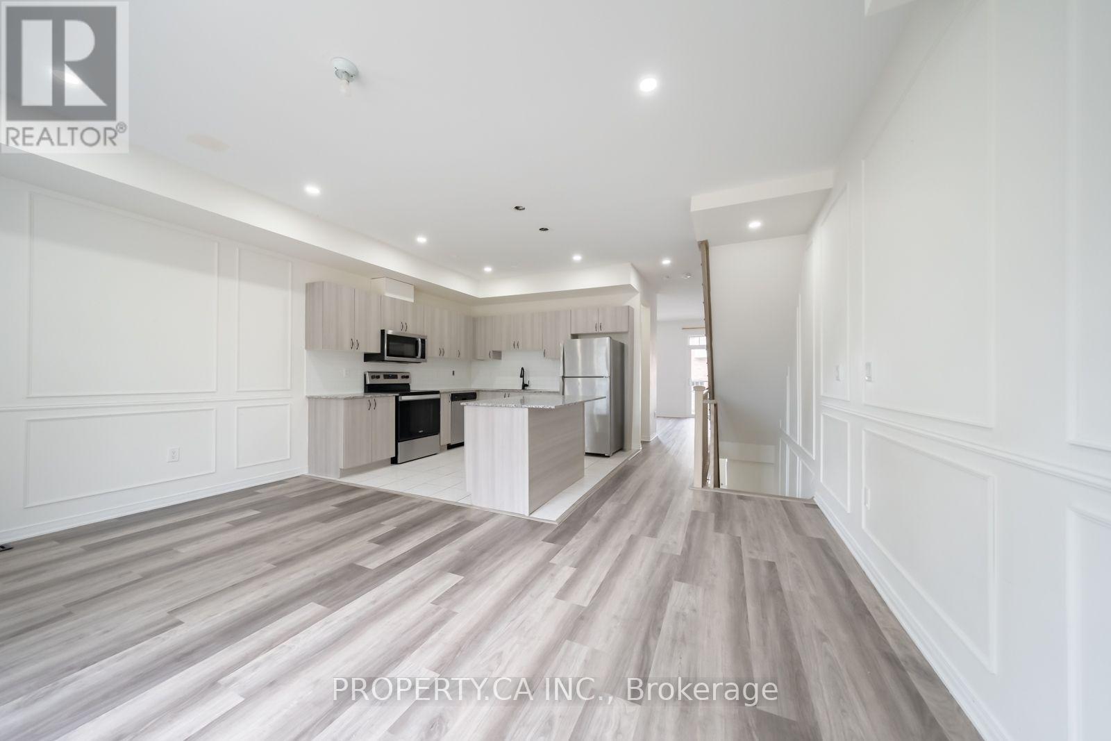 27 Healthcote Lane, Ajax, ON photo 2
