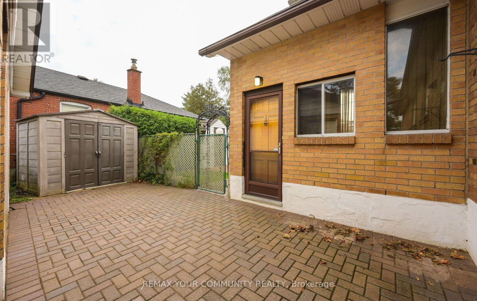 4 Hughes Place, Toronto, ON photo 25
