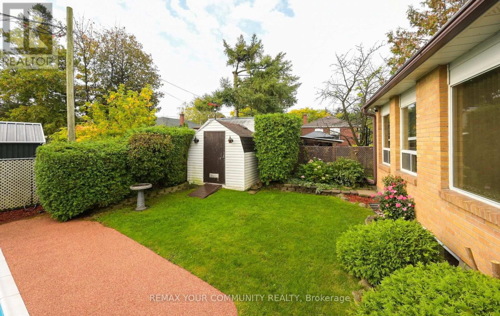 4 Hughes Place, Toronto, ON photo 26