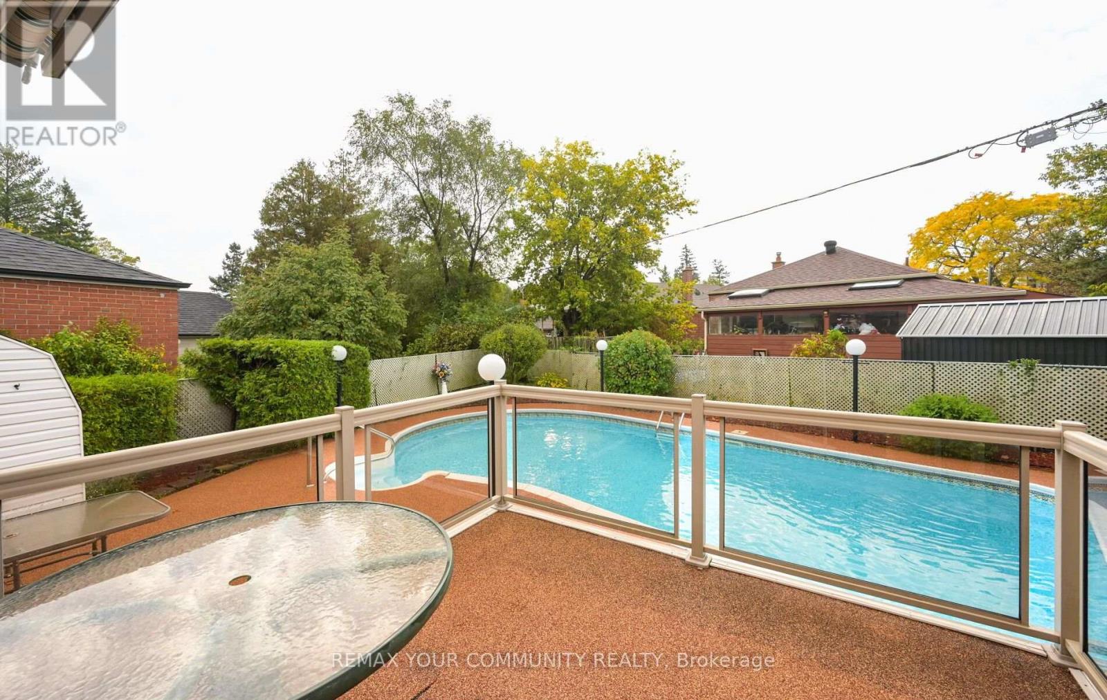 4 Hughes Place, Toronto, ON photo 31