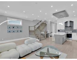 15456 Russell Avenue, White Rock, BC V4B2R3 Photo 11