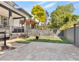 15456 Russell Avenue, White Rock, BC V4B2R3 Photo 28