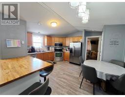 8 Cashin Avenue thumbnail 8