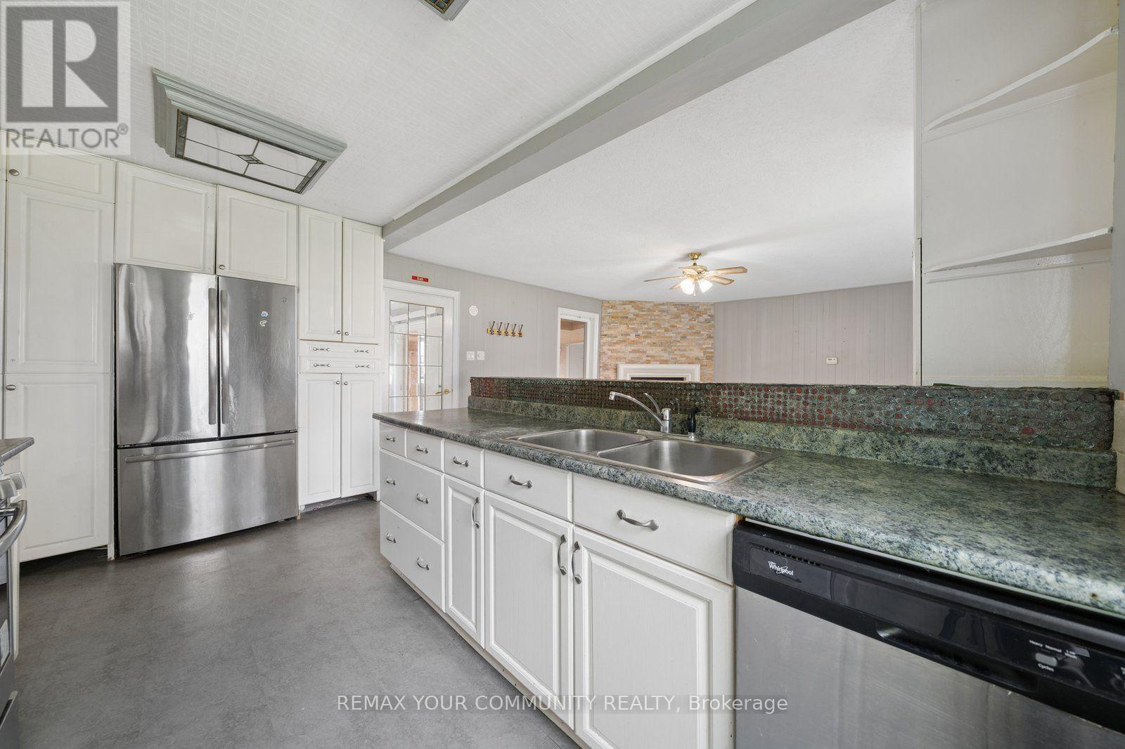 5440 Yonge Street, Innisfil, ON photo 11