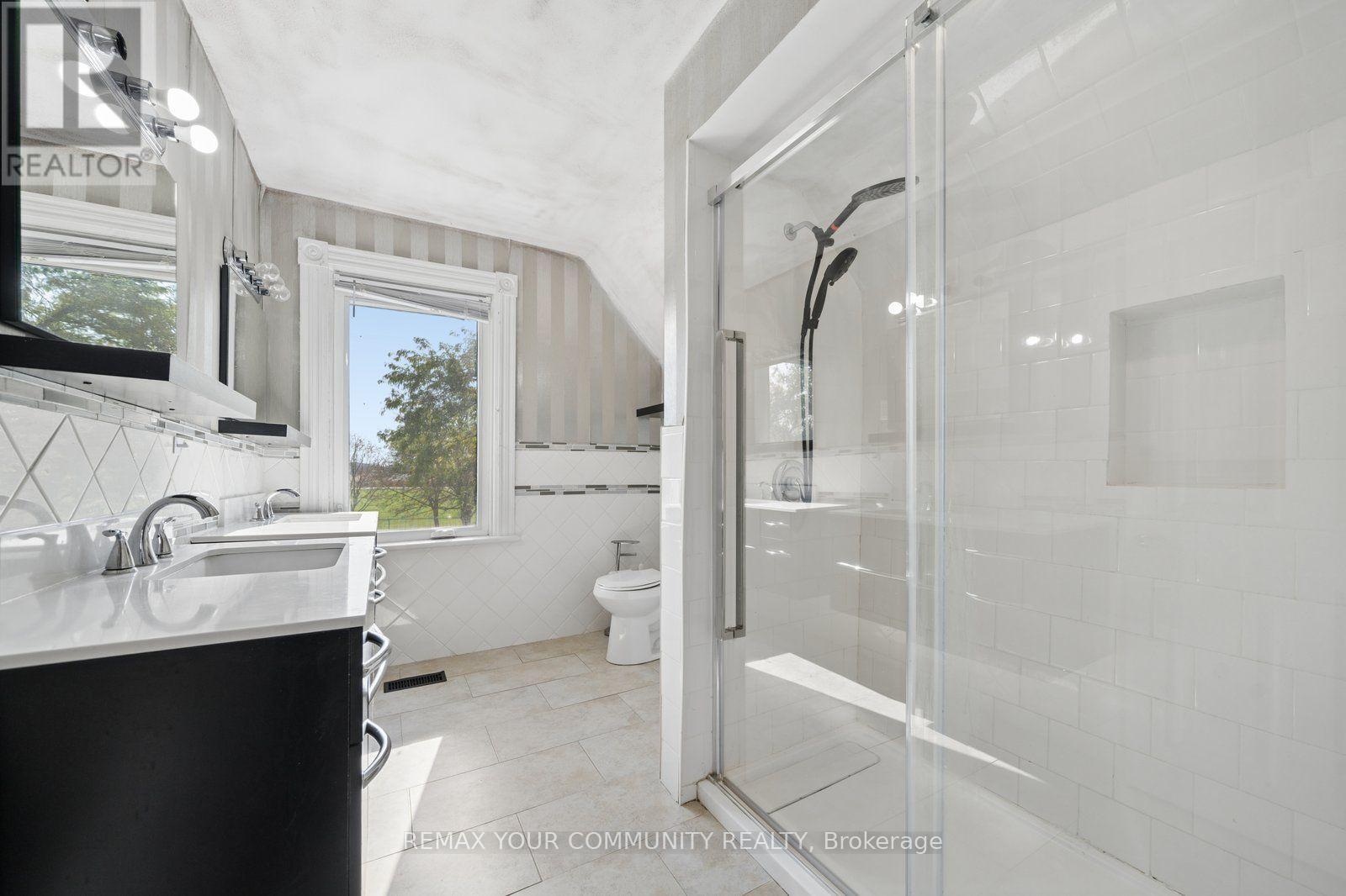 5440 Yonge Street, Innisfil, ON photo 38