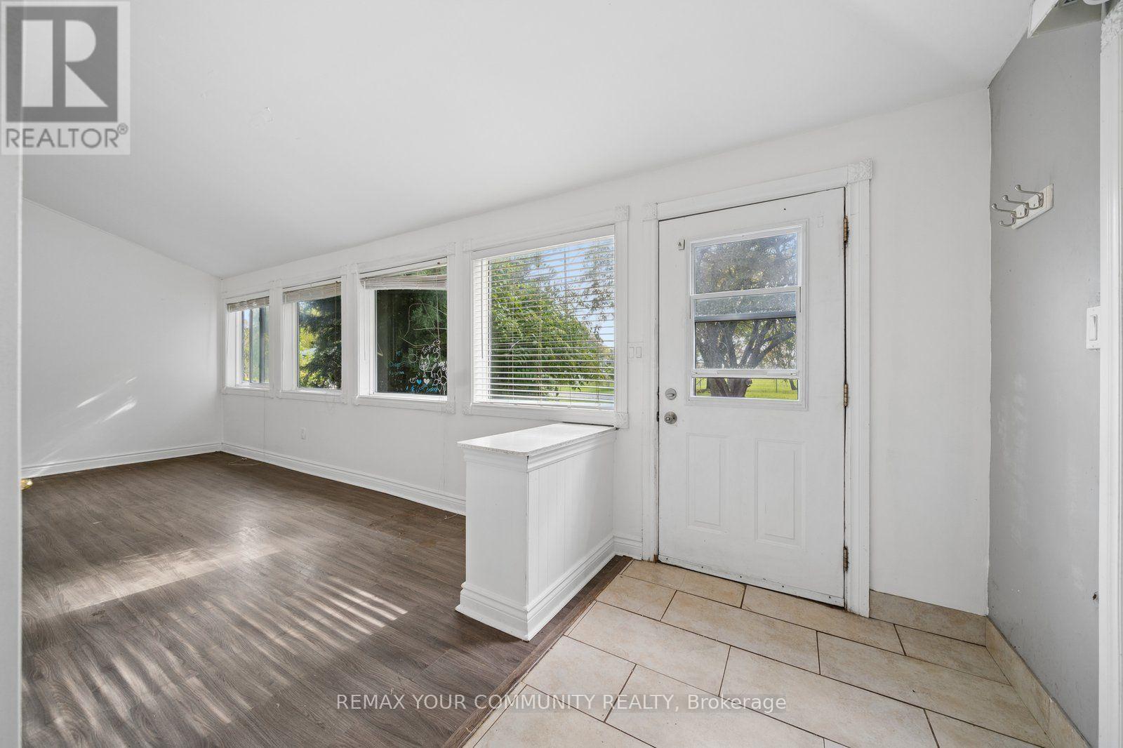 5440 Yonge Street, Innisfil, ON photo 5