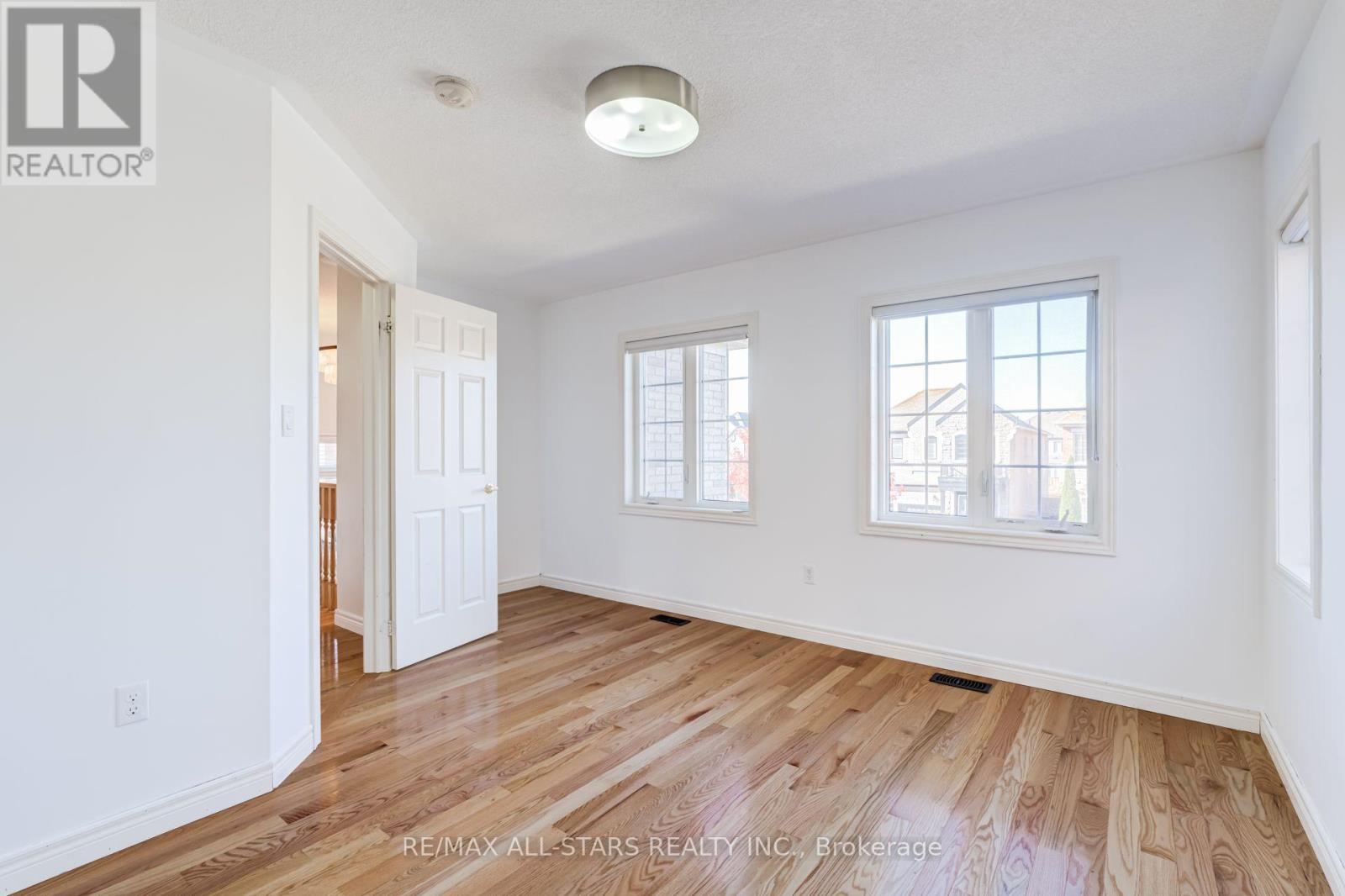106 Creekland Avenue — photo 32