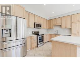 Laundry room - 106 Creekland Avenue, Whitchurch Stouffville, ON L4A1X4 Photo 9