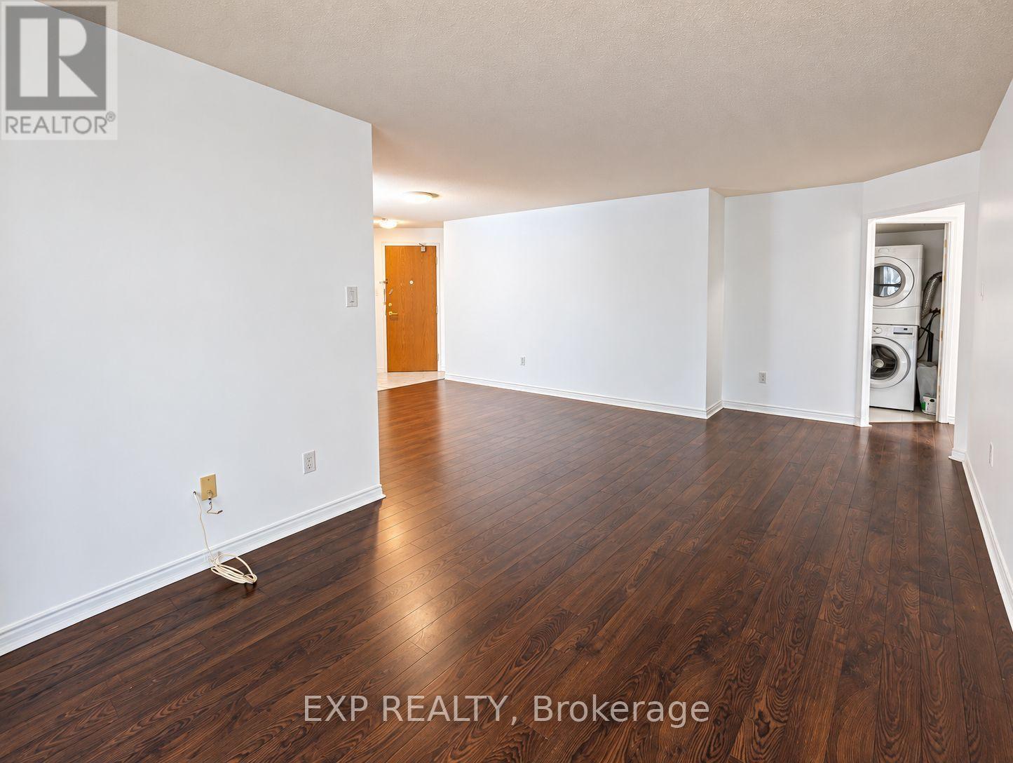 7250 Yonge Street — photo 10