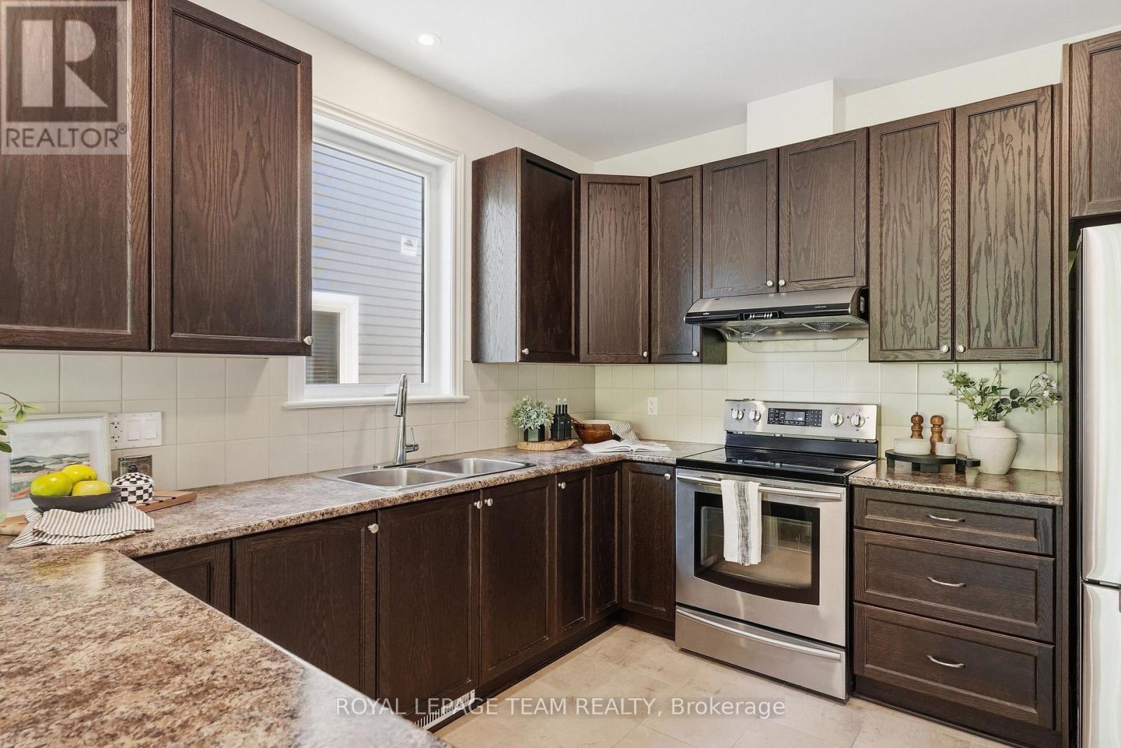 708 EAGLE CREST HEIGHTS - 10