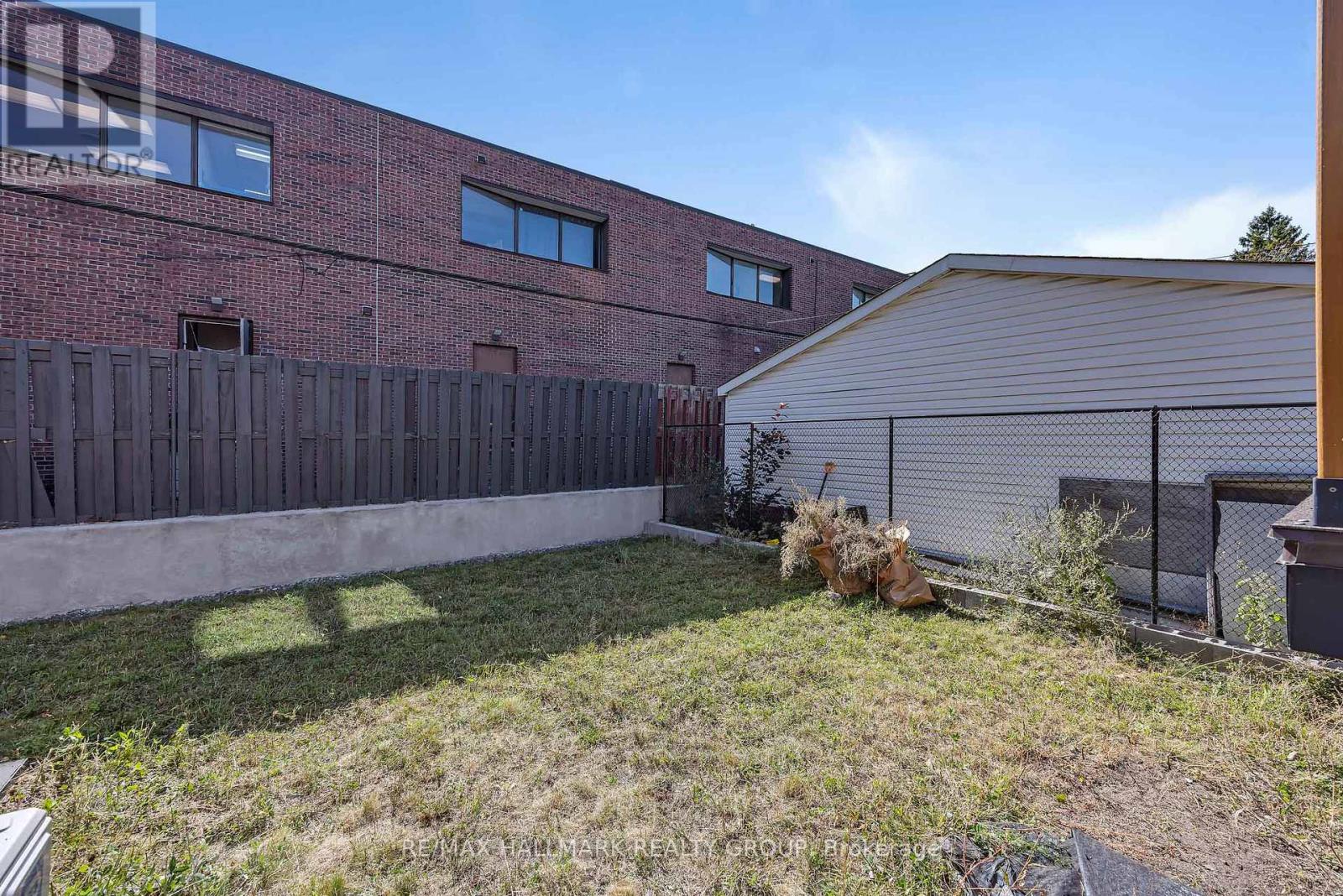 468 Mutual Street — photo 43