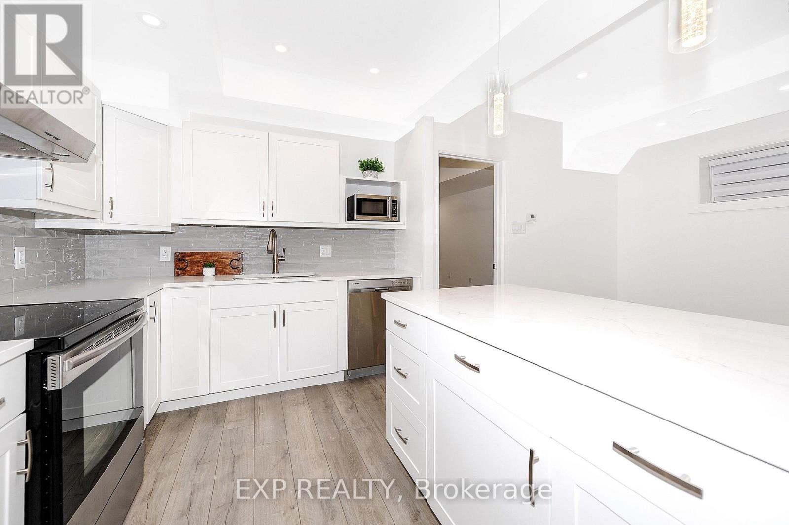 120 Eccles Street — photo 13