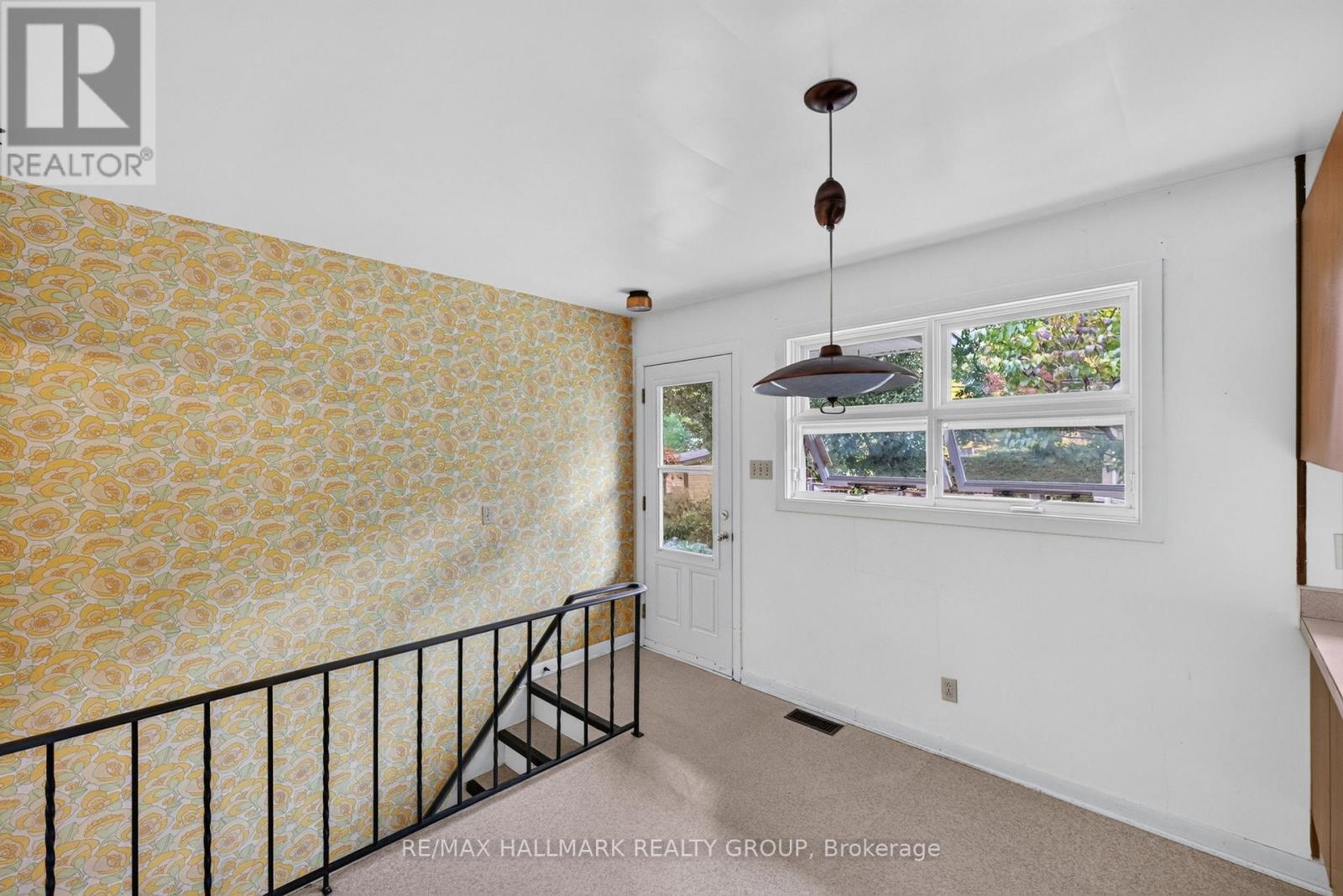 1471 ORCHARD AVENUE - 18
