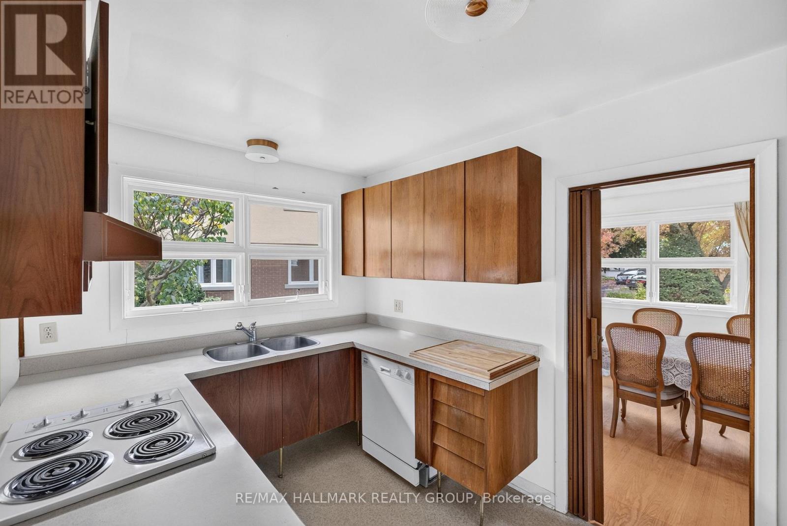 1471 ORCHARD AVENUE - 22