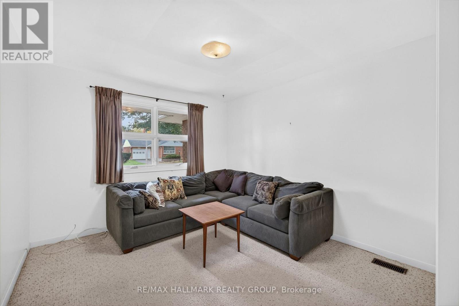 1471 ORCHARD AVENUE - 30