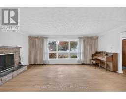 Bathroom - 1471 Orchard Avenue, Ottawa, ON K1H7C4 Photo 10