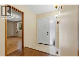 944 Canna Crescent SW - photo 4