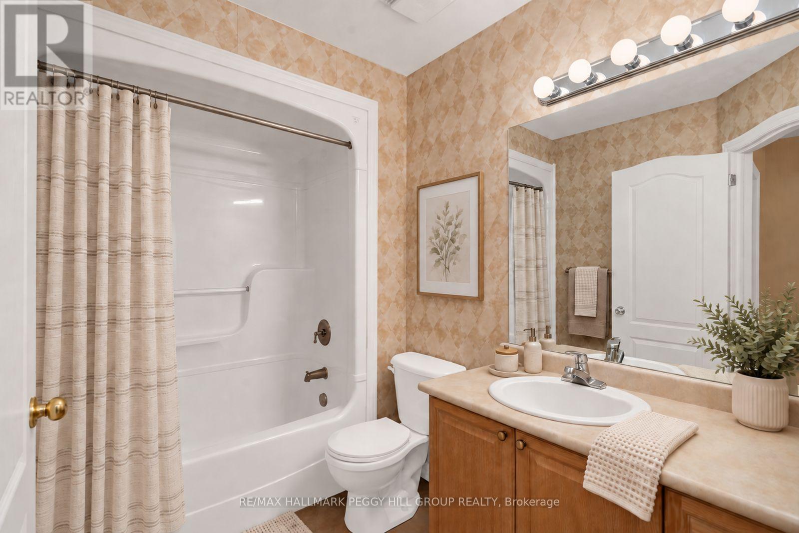 5 Sandringham Drive, Barrie, ON photo 12