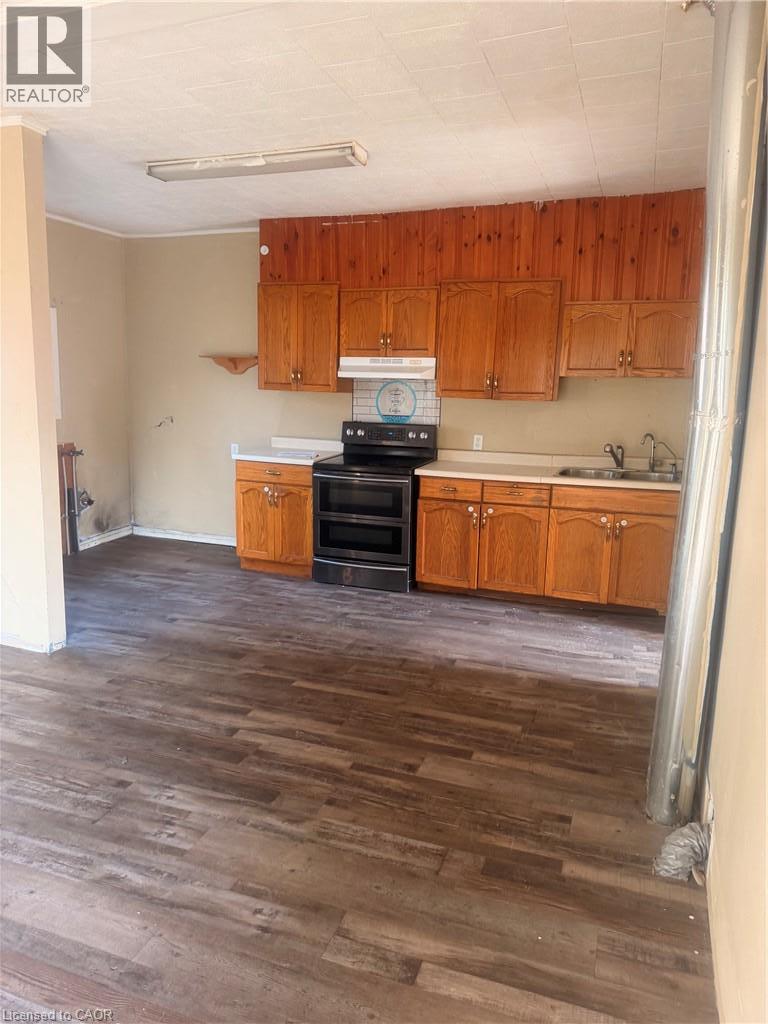 48 Sovereen Street — photo 7