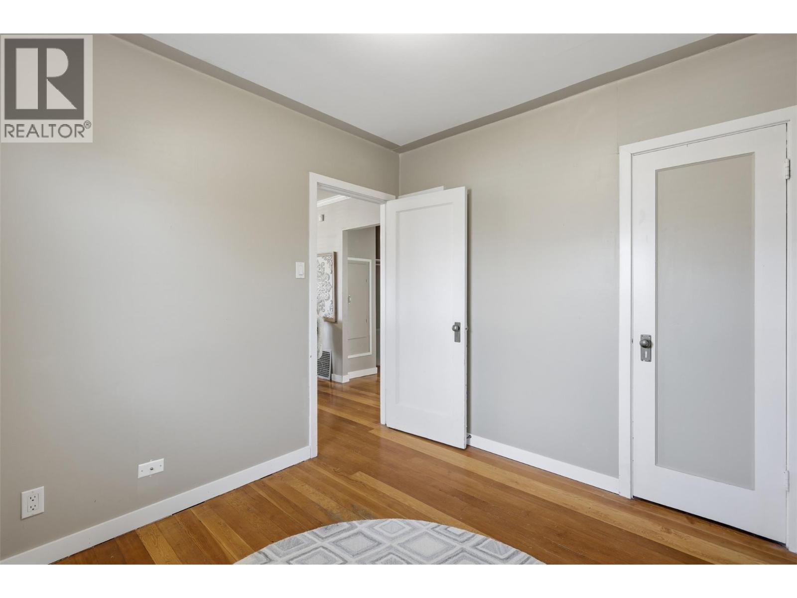 1233 Pine Street - 22
