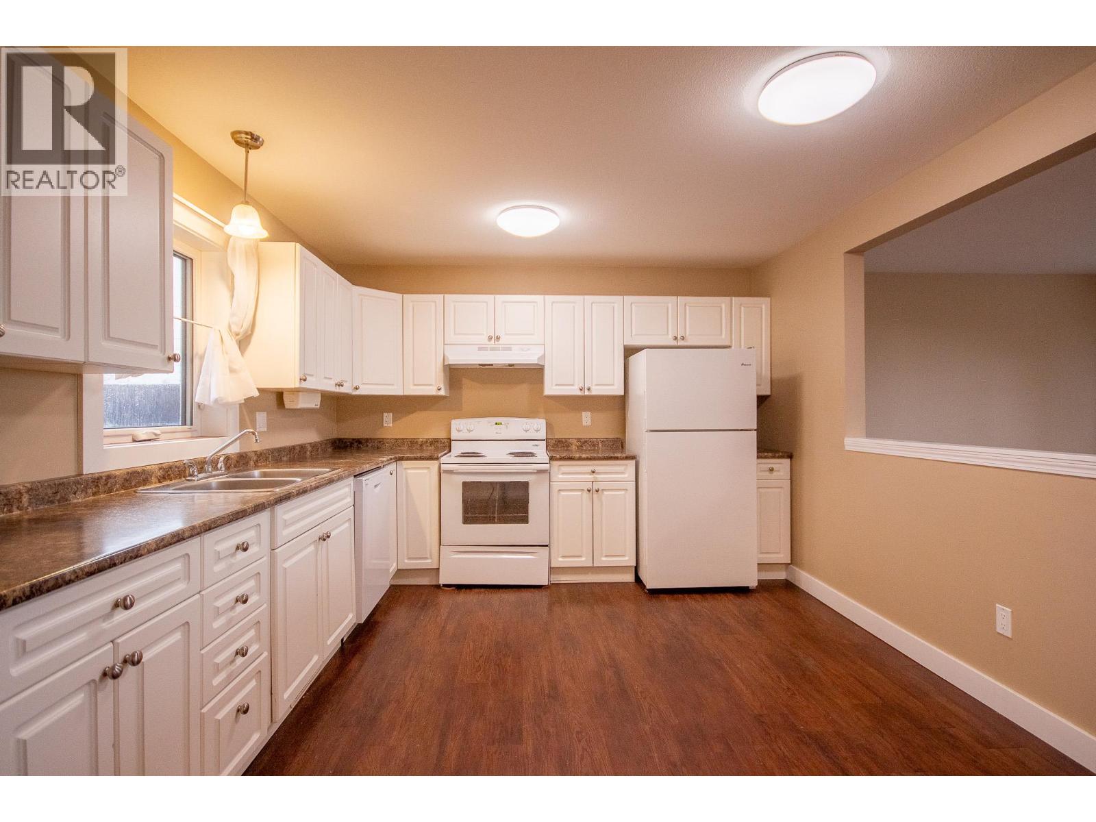 1536 96 Avenue - 3