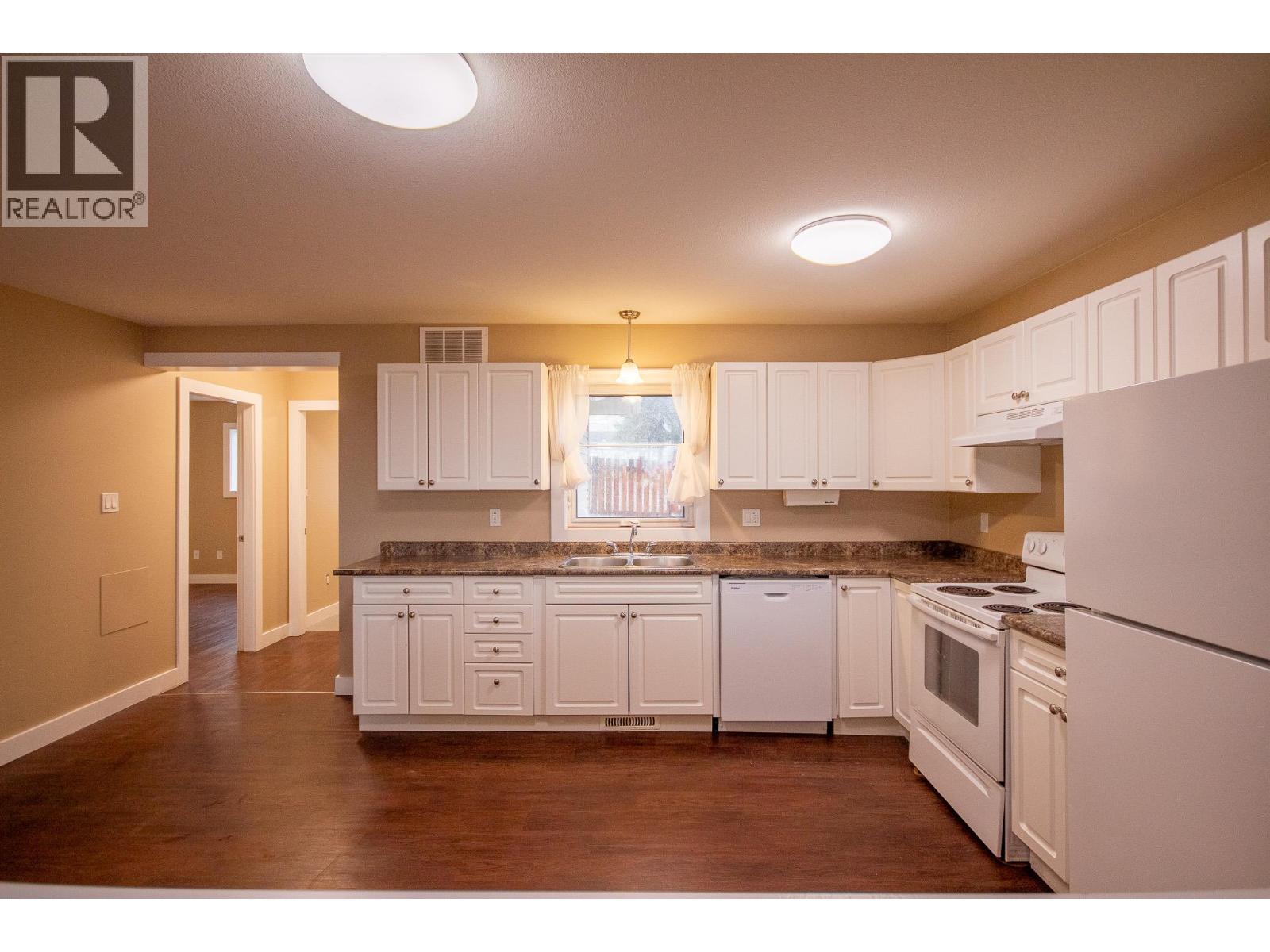 1536 96 Avenue - 4