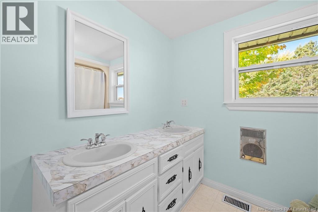 306 Saint-Joseph Road - 23