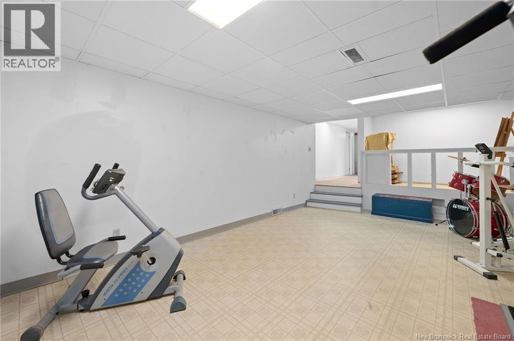306 Saint-Joseph Road - 32