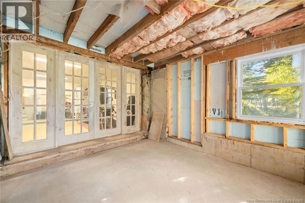 306 Saint-Joseph Road - 36