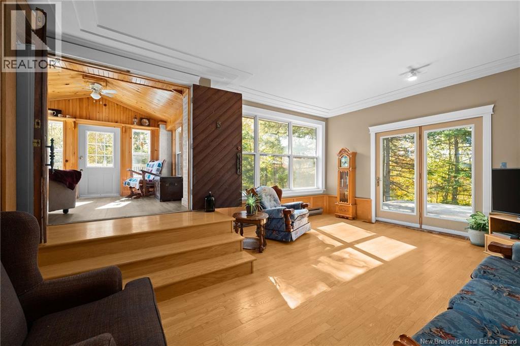 306 Saint-Joseph Road - 7