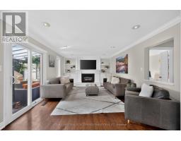 1012 Oak Meadow Road, Oakville, ON L6M1J7 Photo 16