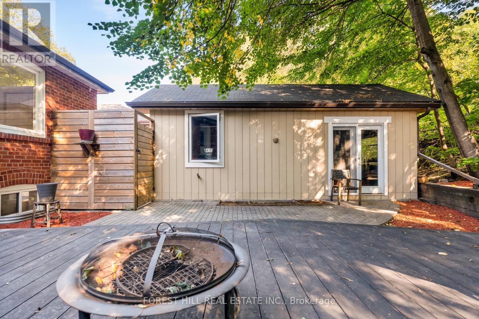 37 CYNTHIA ROAD - 40