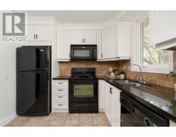 37 Cynthia Road, Toronto, ON M6N2P8 Photo 11