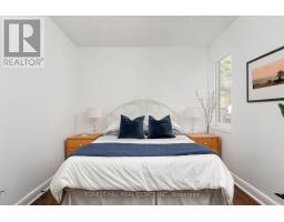 37 Cynthia Road, Toronto, ON M6N2P8 Photo 18