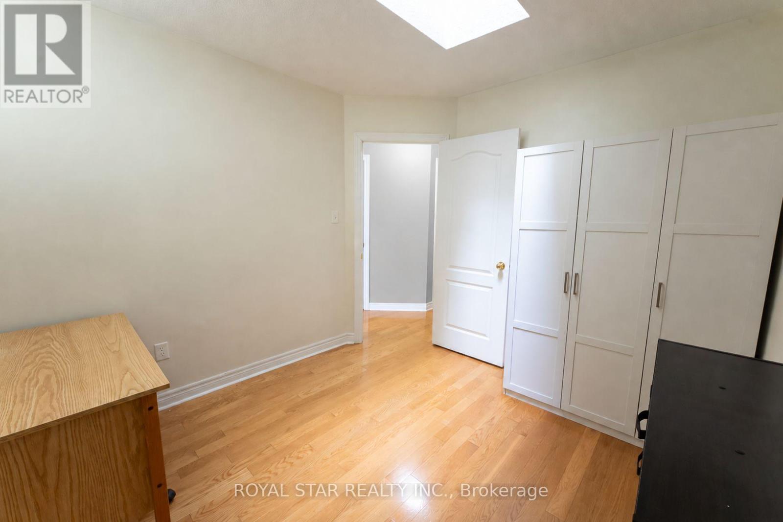 479 VODDEN STREET E - 29