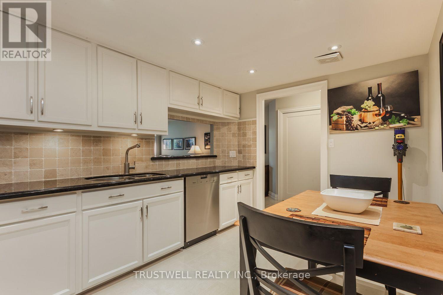 206- 5444 Yonge Street, Toronto, ON photo 4