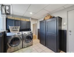 2457 Eastview, Saskatoon, SK S7J3E8 Photo 17