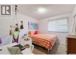 2457 Eastview, Saskatoon, SK S7J3E8 Photo 23
