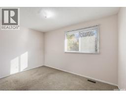 2457 Eastview, Saskatoon, SK S7J3E8 Photo 26