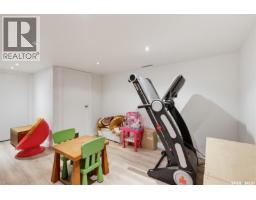 2457 Eastview, Saskatoon, SK S7J3E8 Photo 31