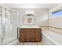 18707 60a Avenue, Surrey, BC V3S7P3 Photo 31