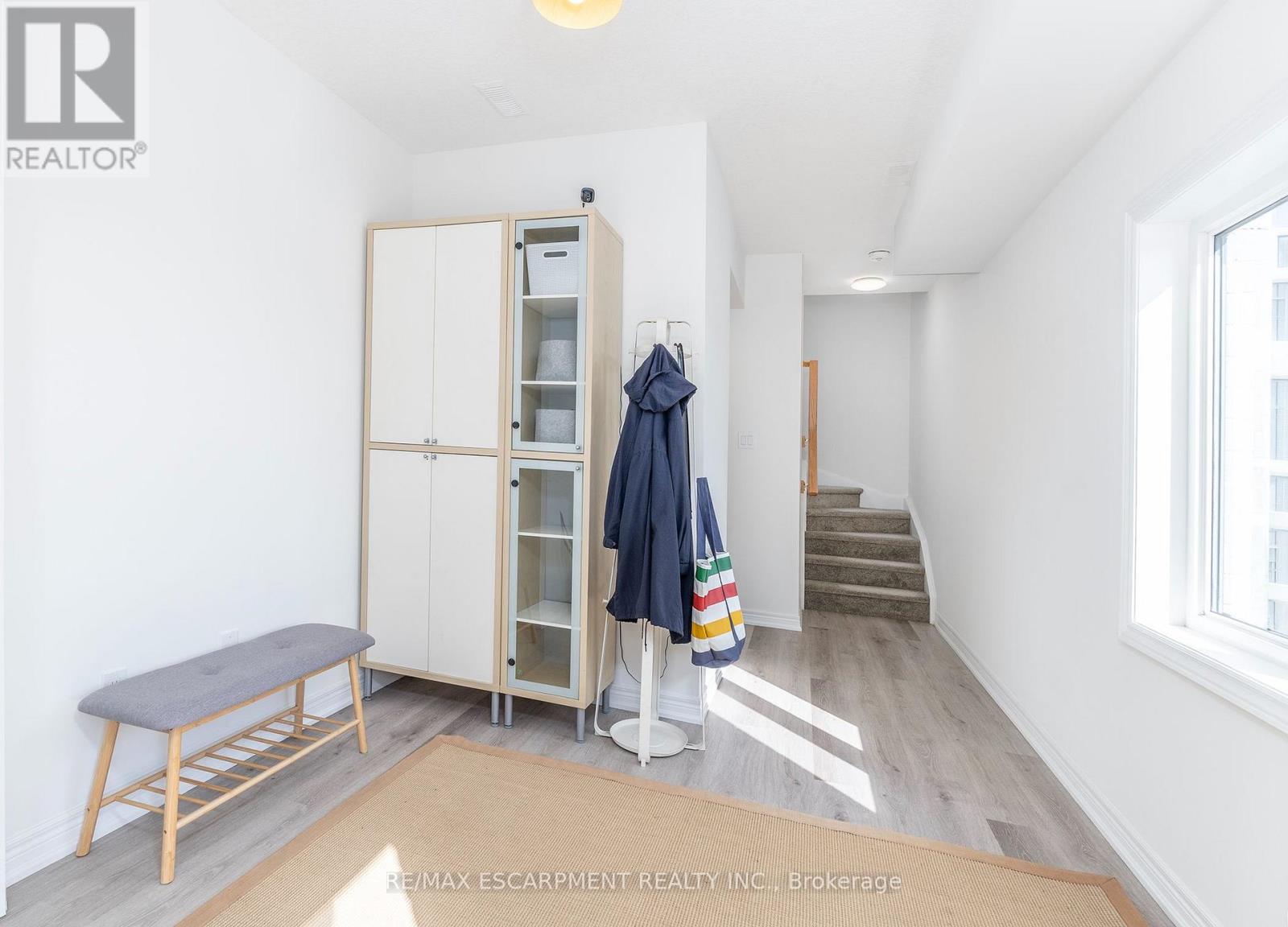 31 Dryden Lane — photo 4