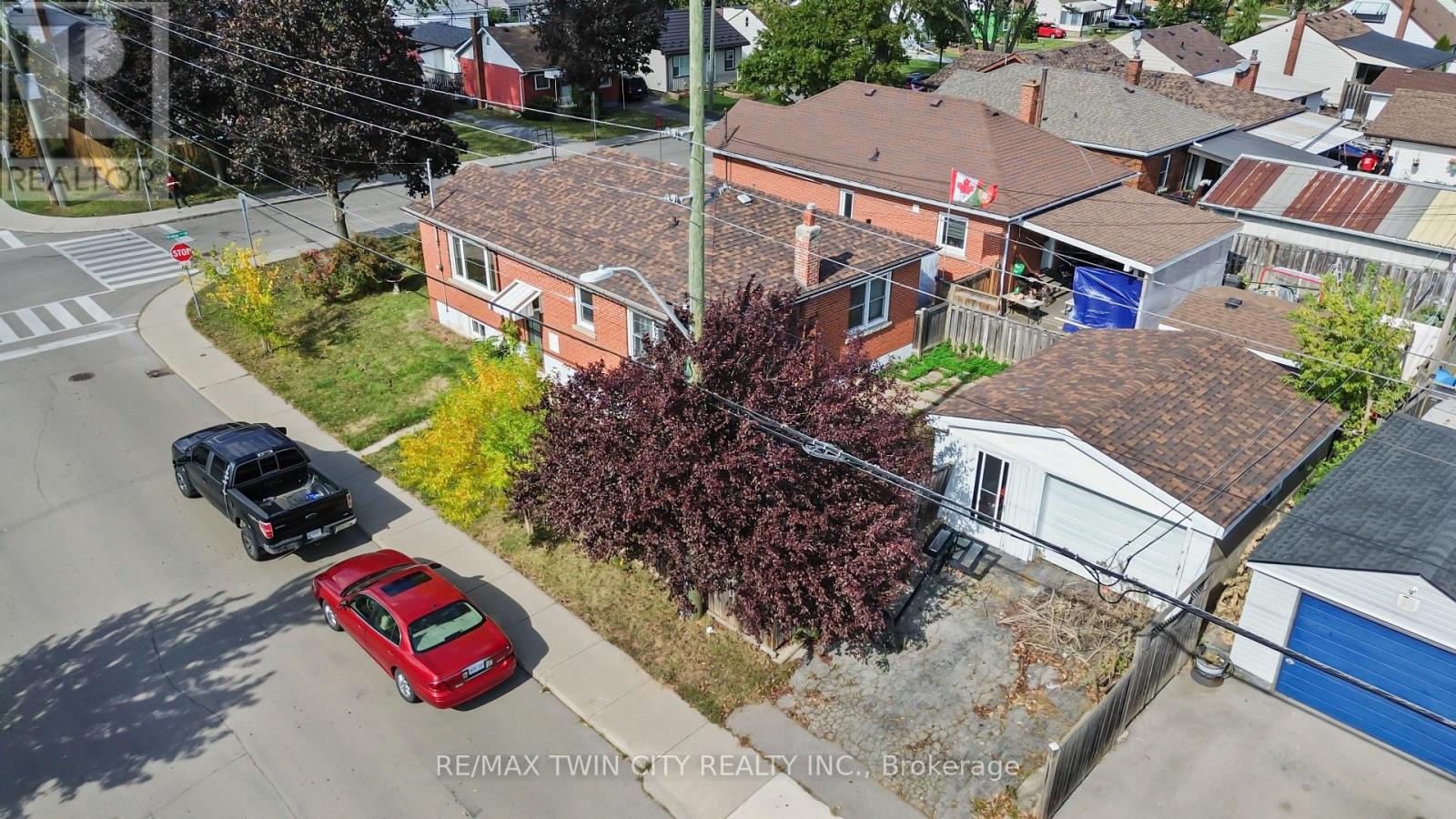 66 WALTER AVENUE N, Hamilton (Normanhurst) — photo 4