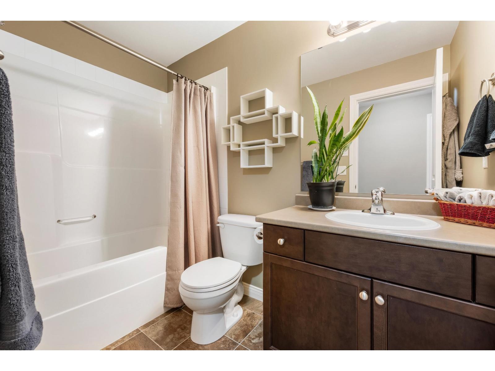 Photo of 23 1175 7TH AVENUE, Hope 27