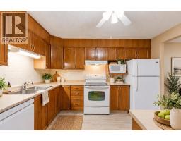 145, 1480 Southview Drive, Medicine Hat, AB T1B3Z3 Photo 8