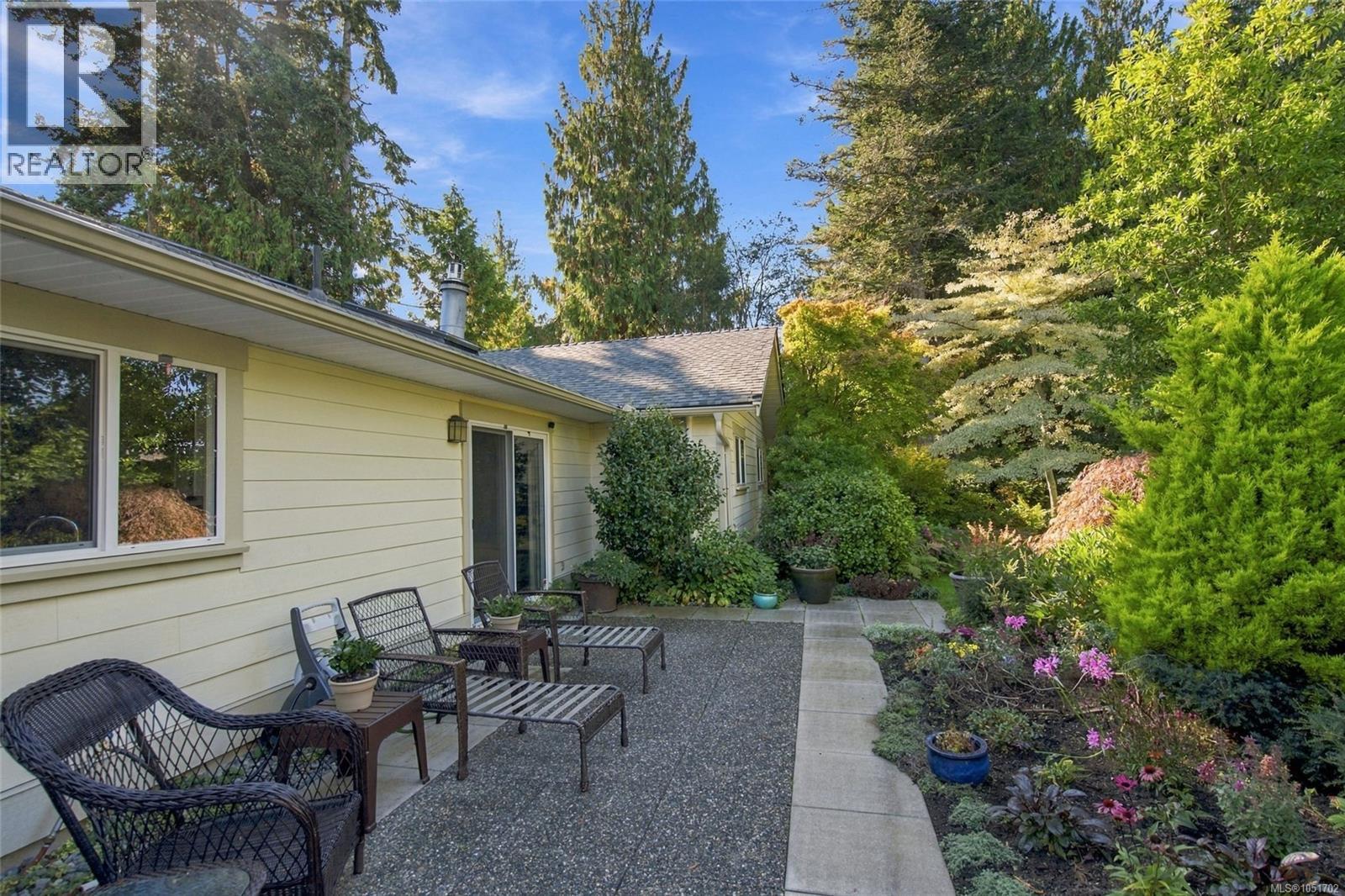 1061 Harlequin Rd - 35