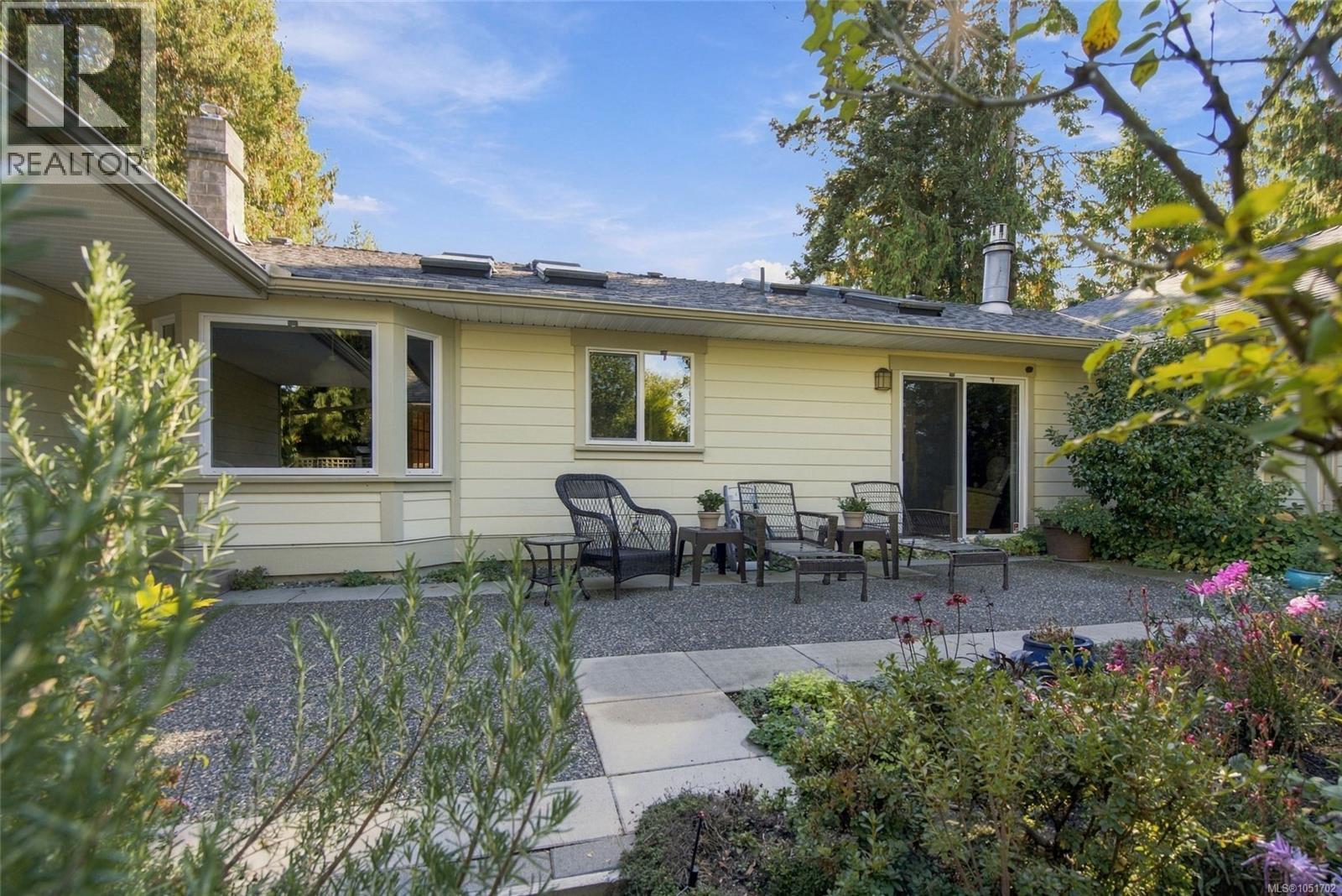 1061 Harlequin Rd - Image 36